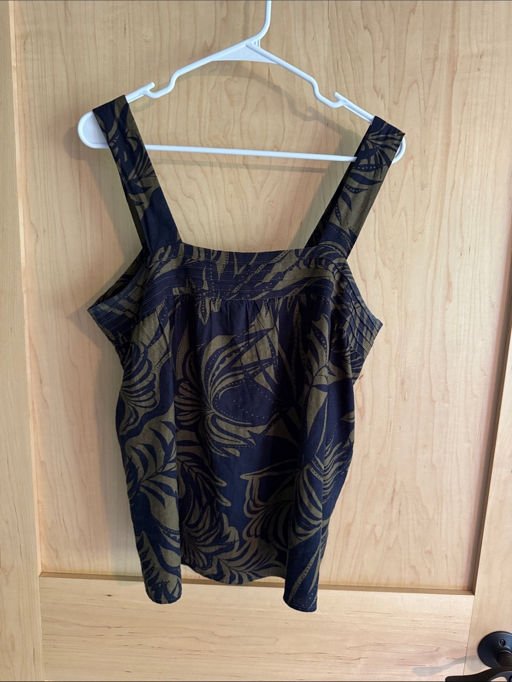 Sanctuary Women's Navy & Olive Floral Print Square-Neck Tank Top